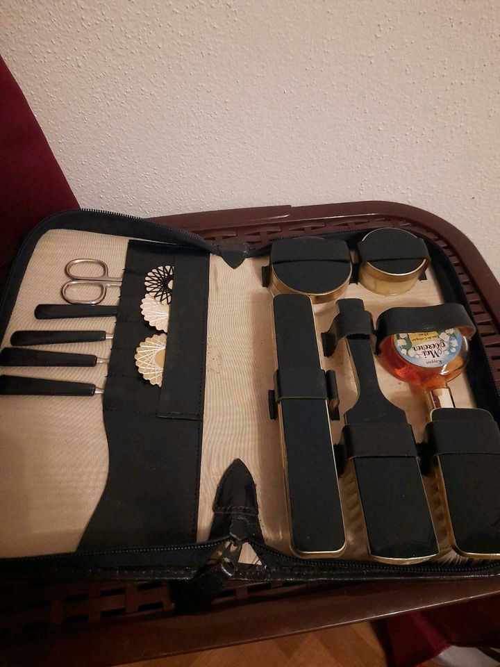 Kulturtasche / Etui / vintage / Reisetasche / Herrenetui / Kam in Reichertsheim