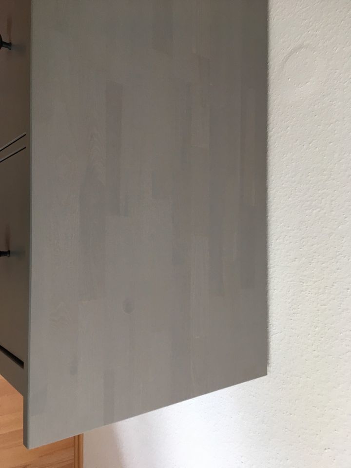 Ikea Hemnes Kommode grau Lasiert 8 Schubladen 303.924.69 in Wolfsburg