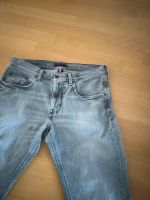 Tommy Hilfiger Jeans Straight fit Gr. 32/34 Nordrhein-Westfalen - Höxter Vorschau