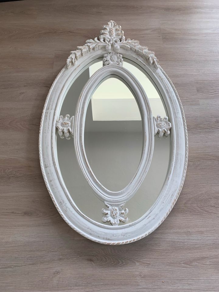 Ovaler Spiegel im Barockstil in Kirchhain