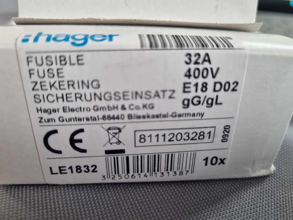 Hager Sicherungseinsatz 32A 400V E18 D02 LE1832 10 Stck. in Oberkotzau