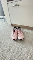 Nike-Schuhe in der Größe 5/36 Hessen - Gelnhausen Vorschau