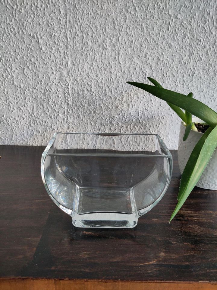 Vase/ Glasschale Halbkreisförmig in Berlin