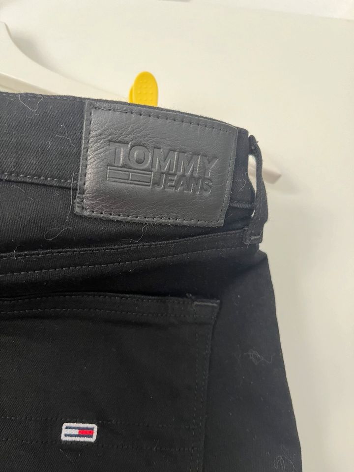 Jeanshose von TommyJeans in Flensburg