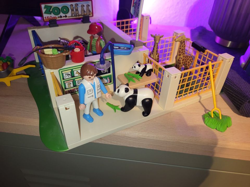 PLAYMOBIL 4009 - SuperSet Zoo-Pflegestation in Hannover