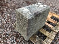 alte Quader, Sockel, Block aus Granit, Naturstein Rheinland-Pfalz - Burgbrohl Vorschau