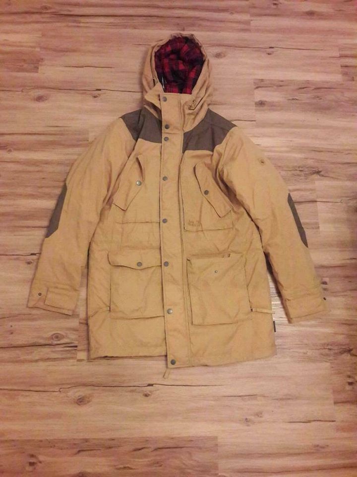 Jack Wolfskin Parka Jacke Neuwertiger Zustand 1 mal angezogen in Kerpen