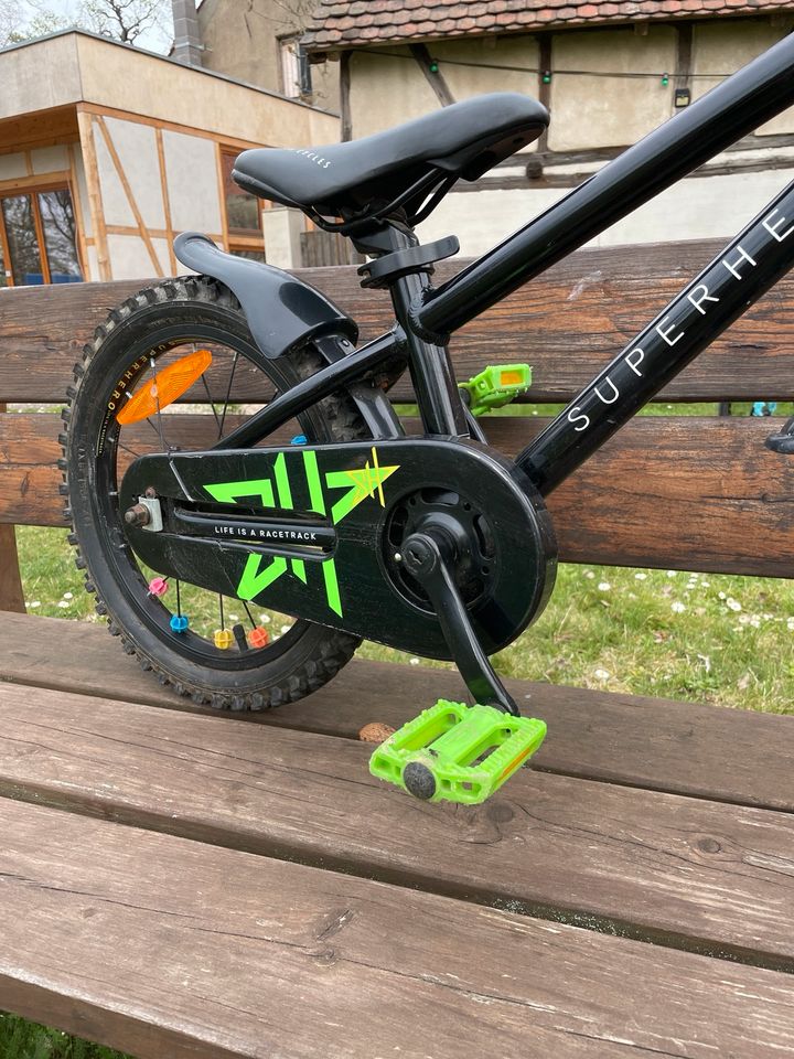 16 Zoll Superhero Kinderrad, MTB, schwarz, neongrün in Zwenkau