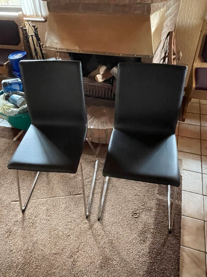 Esstisch + 2 Stühle in Horn-Bad Meinberg