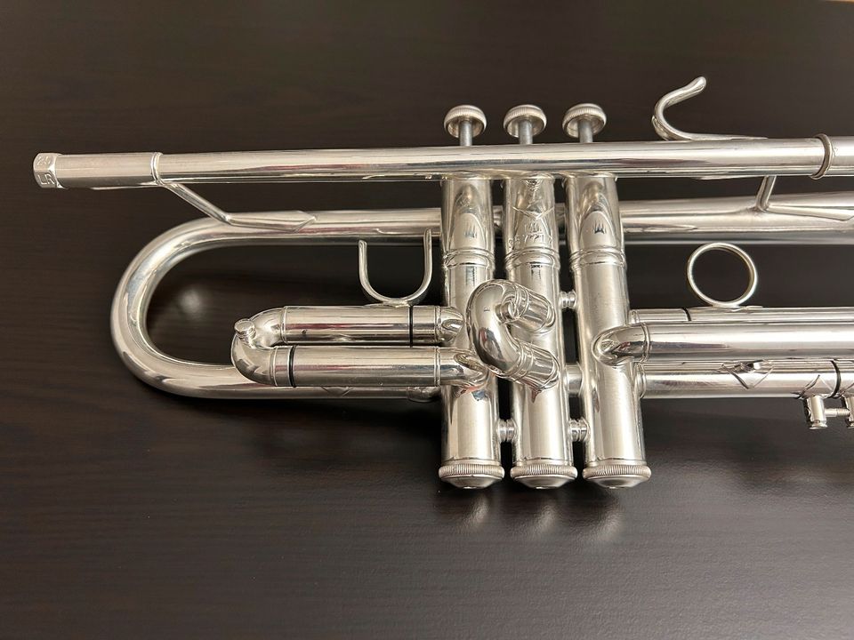 Bach Stradivarius LR 180-37S Trompete von 1991 Lightweight in München