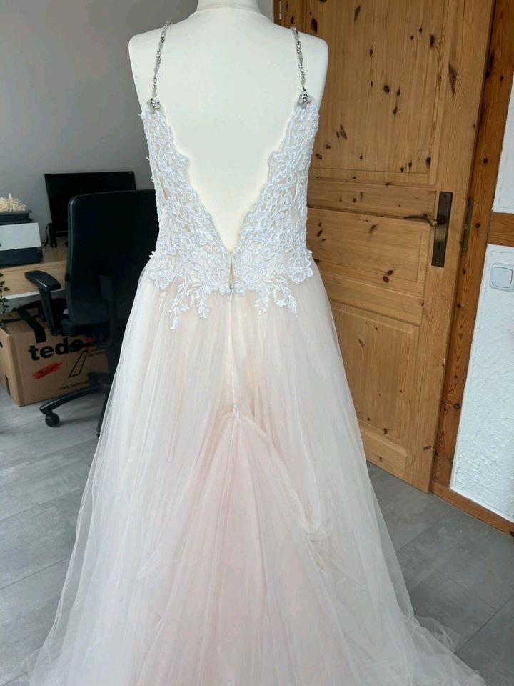 Hochzeitskleid Ivory/ Blush in Nörvenich