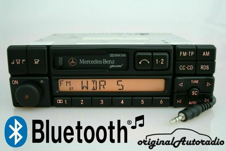 Mercedes Benz Autoradio Audio 10 CD Kassette Bluetooth Aux Radio in Gütersloh
