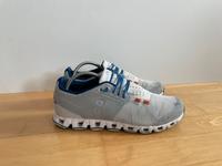 On Turnschuhe Sneaker EUR 40 / UK 6,5 grau Weiß orange Bayern - Augsburg Vorschau