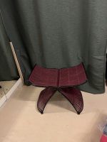 Stuhl hocker ablage rattan lila schwarz aubergine Frankfurt am Main - Rödelheim Vorschau