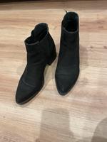 Schwarze Stiefeletten H&M Wildlederimitat Velourleder boots 39 Hessen - Lich Vorschau