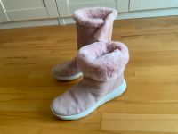 Skechers Rosa Winterstiefel gefüttert Superweich Gr. 41 Düsseldorf - Holthausen Vorschau