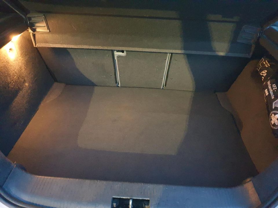 Opel Astra H Benzin Automatik Klima El.Fenster Z.Verriegelung in Hochheim am Main