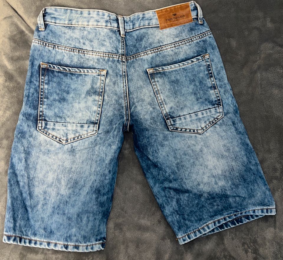 Kurze Jeans Hose von Tom Tailor in Rheda-Wiedenbrück