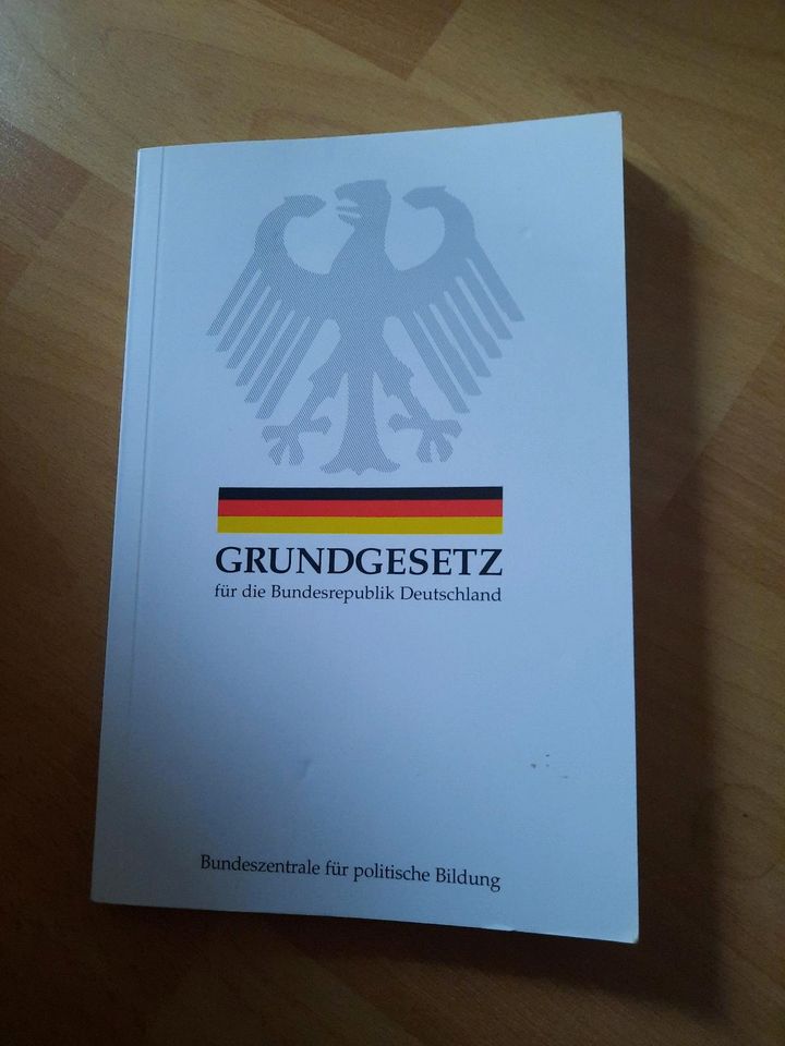 Grundgesetz für die Bundesrepublik Deutschland in Kaltenkirchen