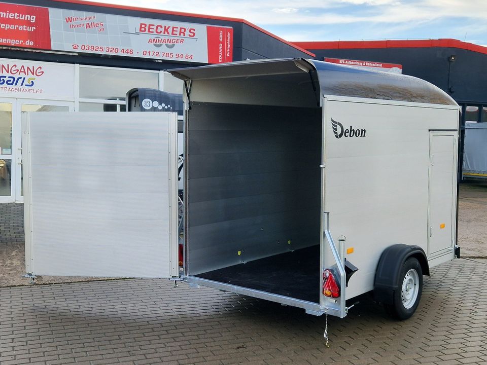 Cheval Liberte Debon Roadster C300 ALU-Kofferanhänger | 1.300kg | Rampen-Tür-Kombination & Seitentür | mit allen Extras in Neundorf