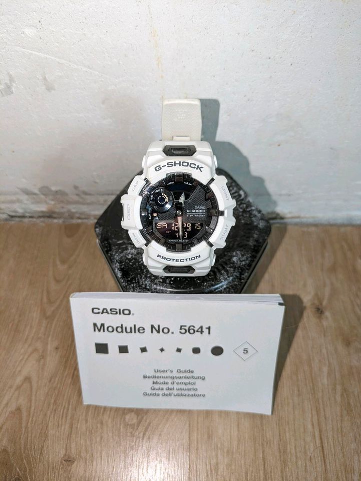 Casio GBA-900-7A Armbanduhr in Rees