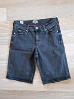 Tommy Hilfiger Damen Jeans Hose (kurz) Größe Inch 26 (Neu) Nordrhein-Westfalen - Lippetal Vorschau
