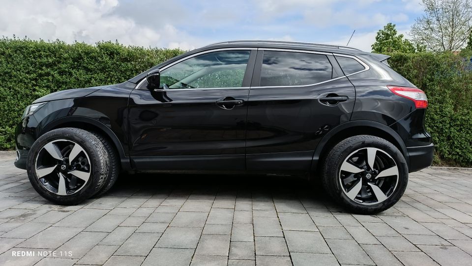 Nissan Qashqai 1.6 dCi ALL-Mode 4x4i 360 Grad +20PS-Chip in Triftern