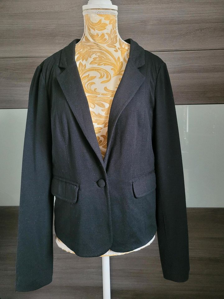 Blazer schwarz Sterne Gr. M in Recklinghausen