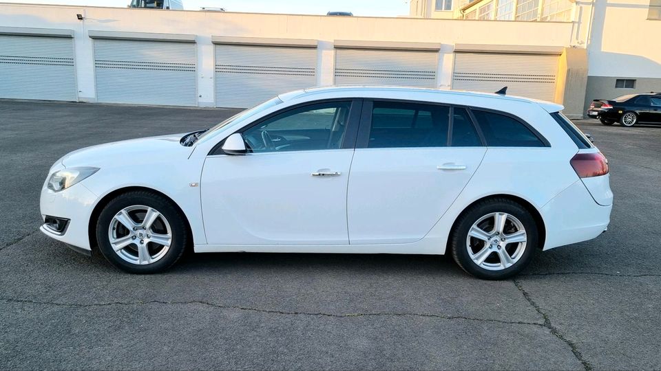 Opel Insignia A Sports Tour. 2.0 Bi-CDTI Business Edition in Kirchhain