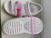 Crocs Sandalen Kinder verschiedene Schuhe Hessen - Gießen Vorschau