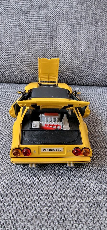 Ferrari 328 GTS Targa Anson 1:18 gelb in Laufenburg (Baden)