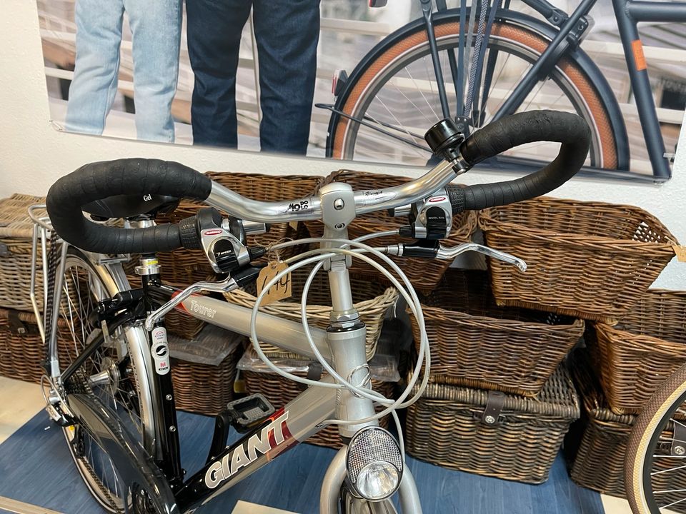 Giant Tourer Hollandrad Herrenfahrrad Fahrrad 28 Zoll in Mönchengladbach