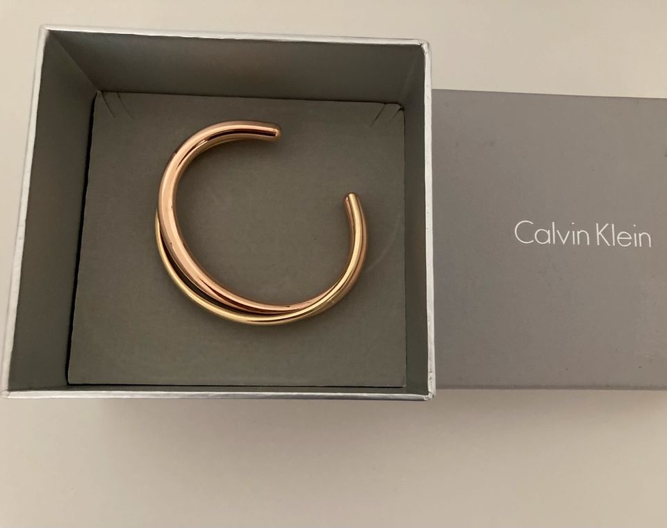 Calvin Klein Armreif Schmuck Gold Armband in Schleswig-Holstein - Handewitt  | eBay Kleinanzeigen ist jetzt Kleinanzeigen