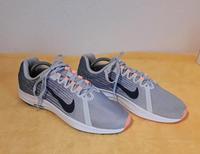 Nice Sportschuhe Gr.40.5 Hallenschuhe Marken Sportschuhe Niedersachsen - Weener Vorschau
