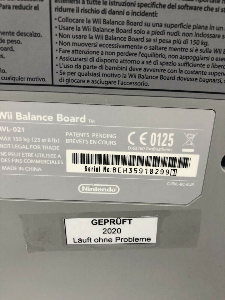 Wii Balance Board Weiss Original Nintendo (für Wii Fit Plus usw) in Lübeck