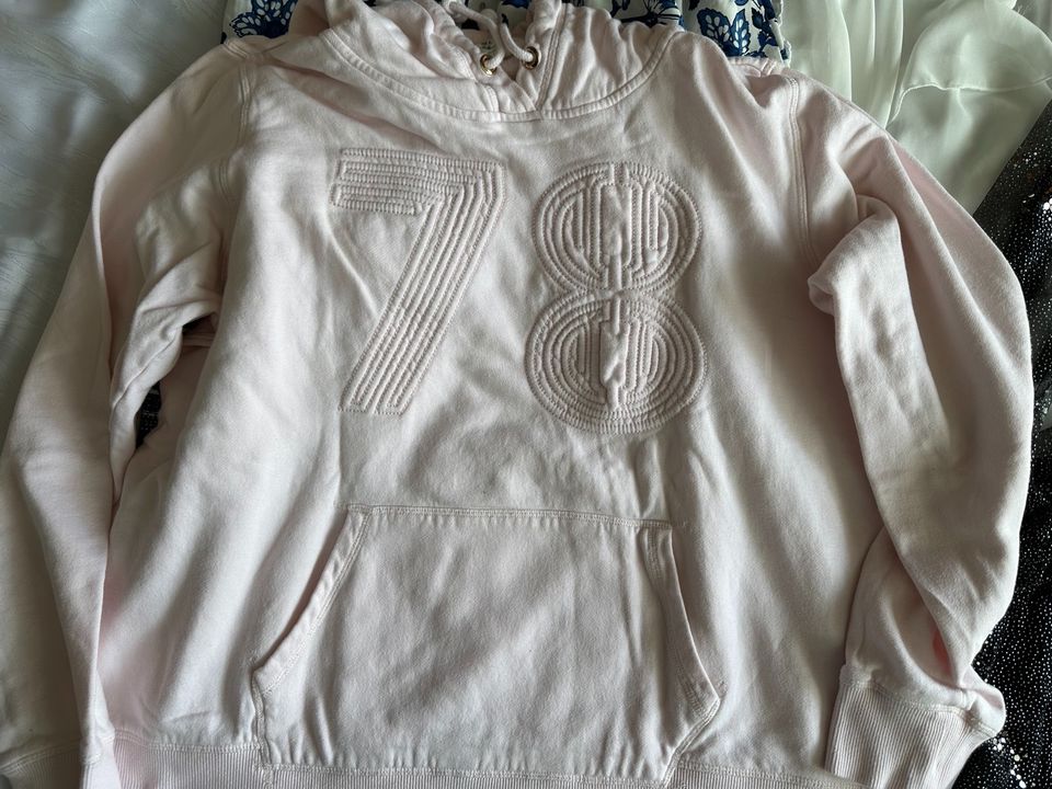 Kleiderpaket Hoodie Kleid Jacke H&M Zara Top Pulli Tshirt M 38 in Saarbrücken