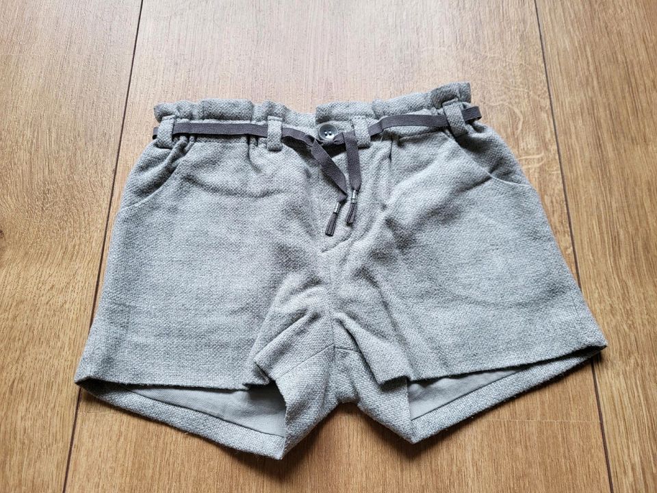 Zara Mädchen kurze Hose Shorts Sommer Chic grau Gr.92 in Wuppertal