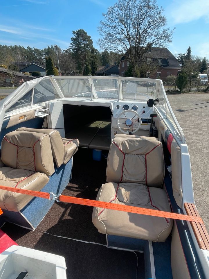 BAYLINER Capri Sportboot mit 4-Takt Suzuki DF70 und Trailer in Winsen (Aller)