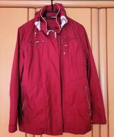 Roter Damen-Anorak mit weißen Applikationen Gr. 46 Nordrhein-Westfalen - Löhne Vorschau