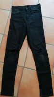 H&M schwarze Jeans skinny High Waist 30/32 used wie neu! Nordrhein-Westfalen - Oberhausen Vorschau