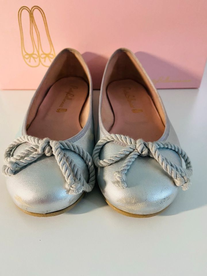 Gr. 34 Pretty Ballerinas silber Mädchen Kommunion in Düsseldorf