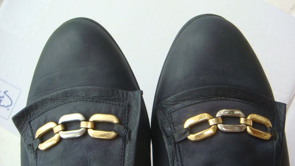 Schuhe bequem Keilabsatz Gr. 38 gold/silber Kettenzierde in Viechtach