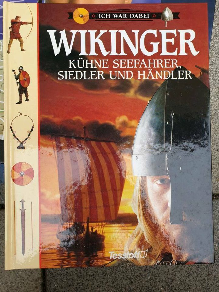 Wikinger Schiff und Buch in Melsungen