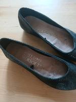 Leder Ballerinas v. River, schwarz, flach, Gr. 38, NEUw Hessen - Borken Vorschau
