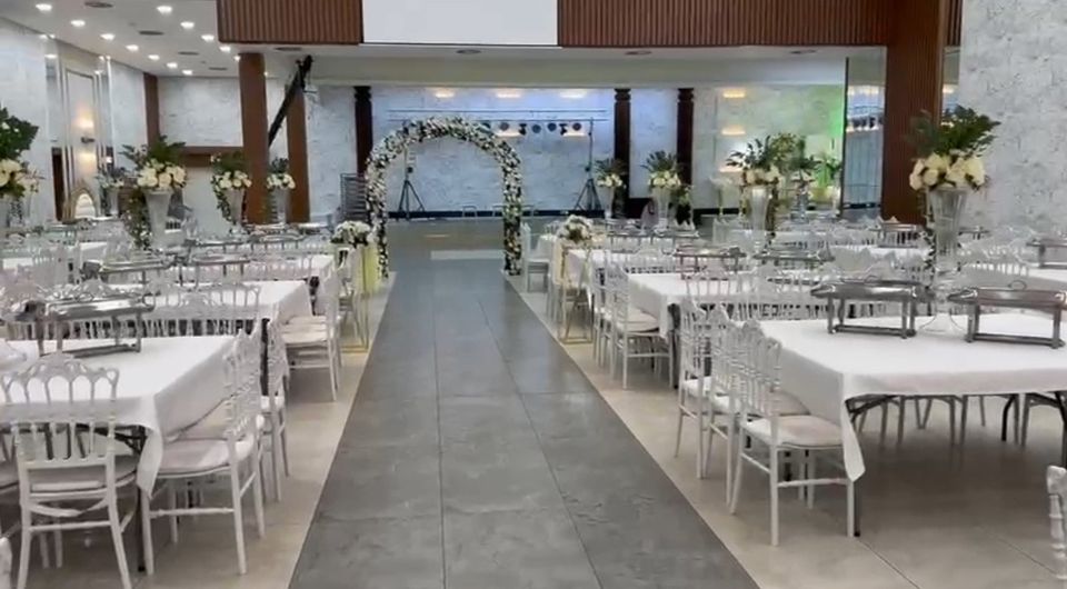 Hochzeitssaal Avrasya Event / 22.06.2024 Frei !! Nur 10000 Euro!! in Langenfeld