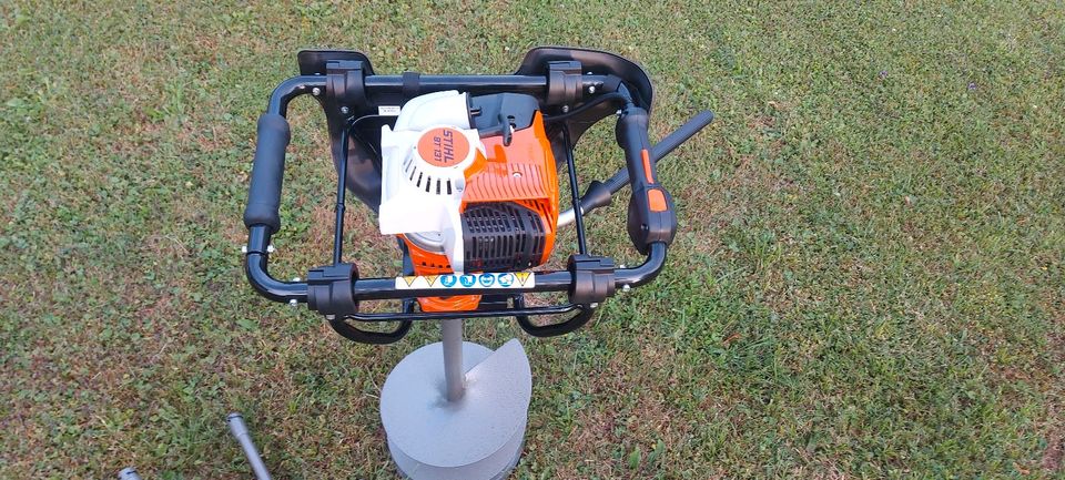 Stihl BT 131 Erdbohrer mieten Erdbohrgerät Erdlochbohrer Zaun in Fridolfing