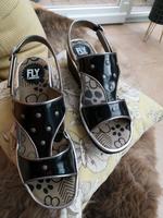 Fly London Tolle schwarze Sandalen Gr. 42 Bayern - Wasserburg Vorschau
