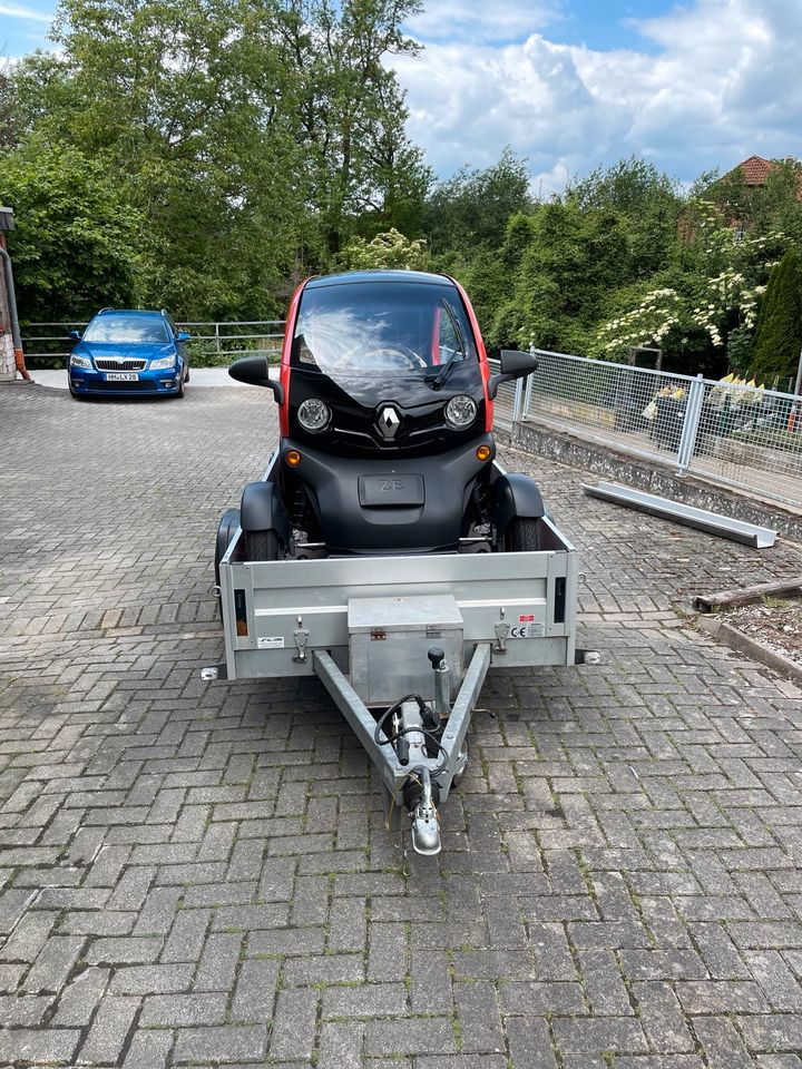 Renault Twizy wenig km nur 2900 80Km/Std inkl. Akku in Übach-Palenberg