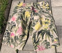 Benetton Shorts Hose Skull Gr S / 36 Nordrhein-Westfalen - Bergisch Gladbach Vorschau