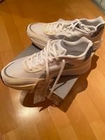 NEUE AdIdas Damen Carbon Boston 10 in Größe 42 2/3 Bayern - Mainstockheim Vorschau